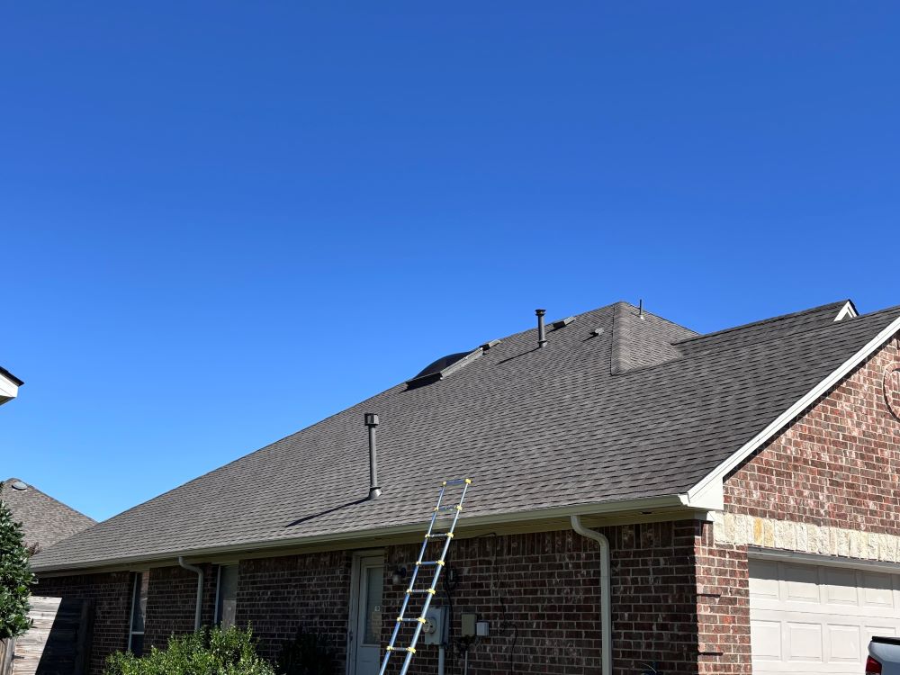 Reviews onsite construction